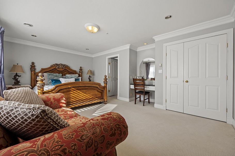 2288 W 20th Avenue Vancouver, BC - 22