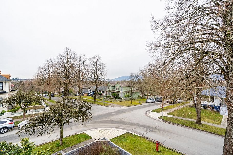 2604 E 19th Avenue Vancouver, BC - 18