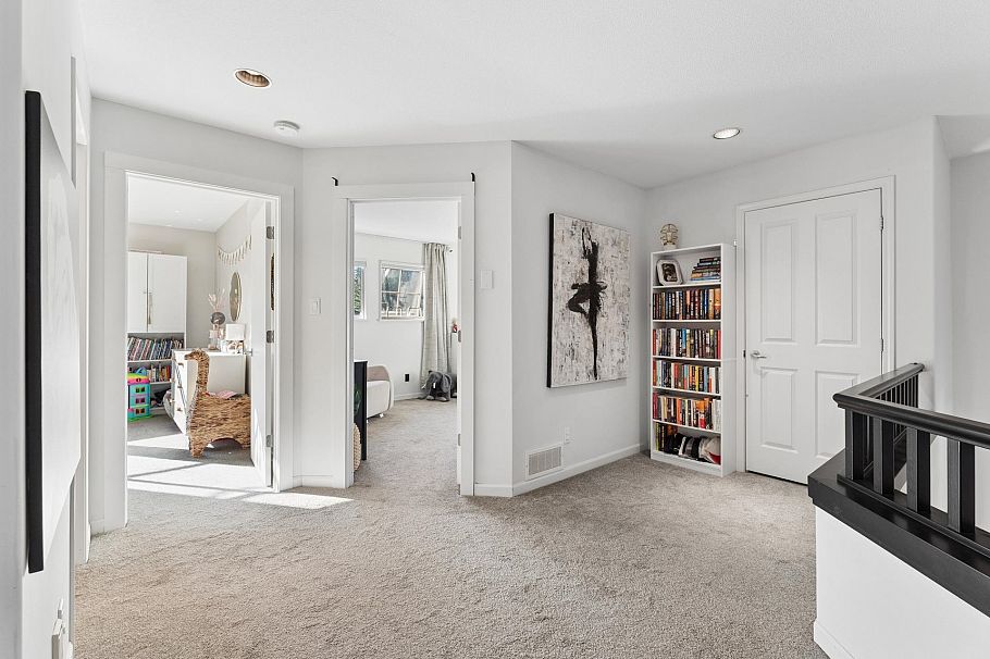 5 1550 Larkhall Crescent North Vancouver, BC - 22