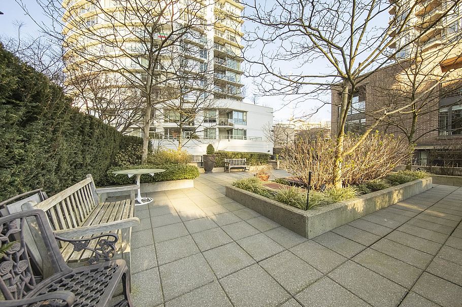 312 170 W 1st Street North Vancouver, BC - 27