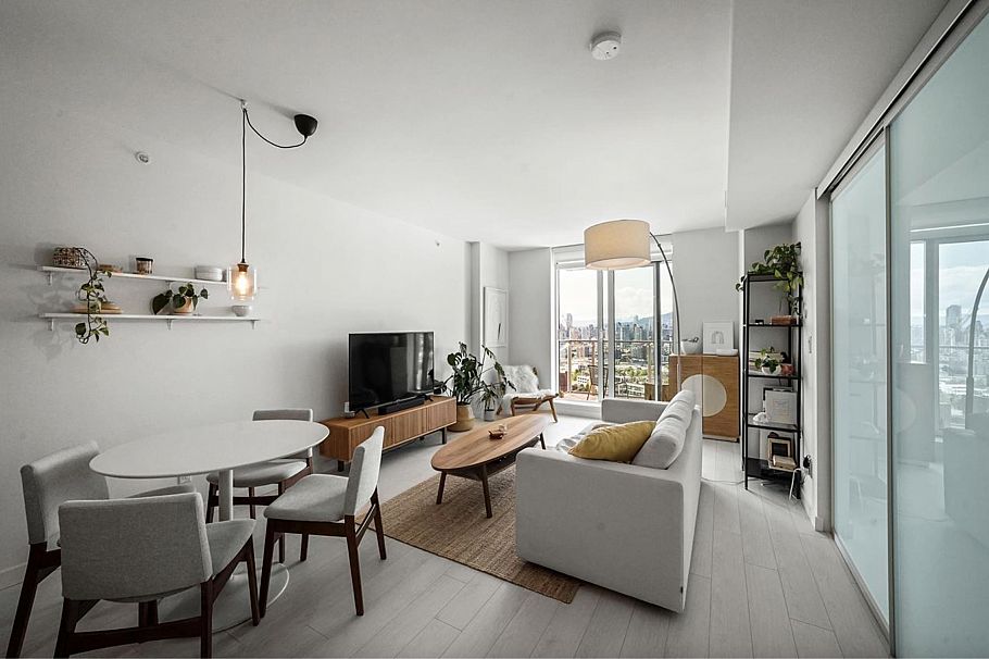 1911 285 E 10th Avenue Vancouver, BC - 12