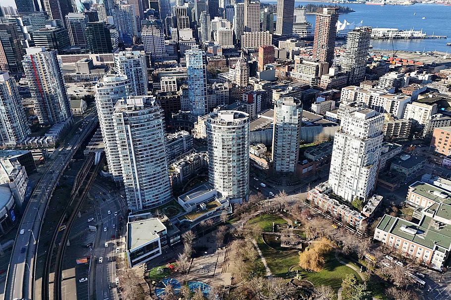 802 58 Keefer Place Vancouver, BC - 32