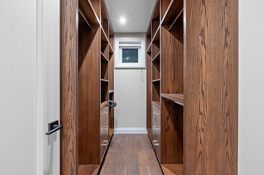 3708 W 35th Avenue Vancouver, BC - 17