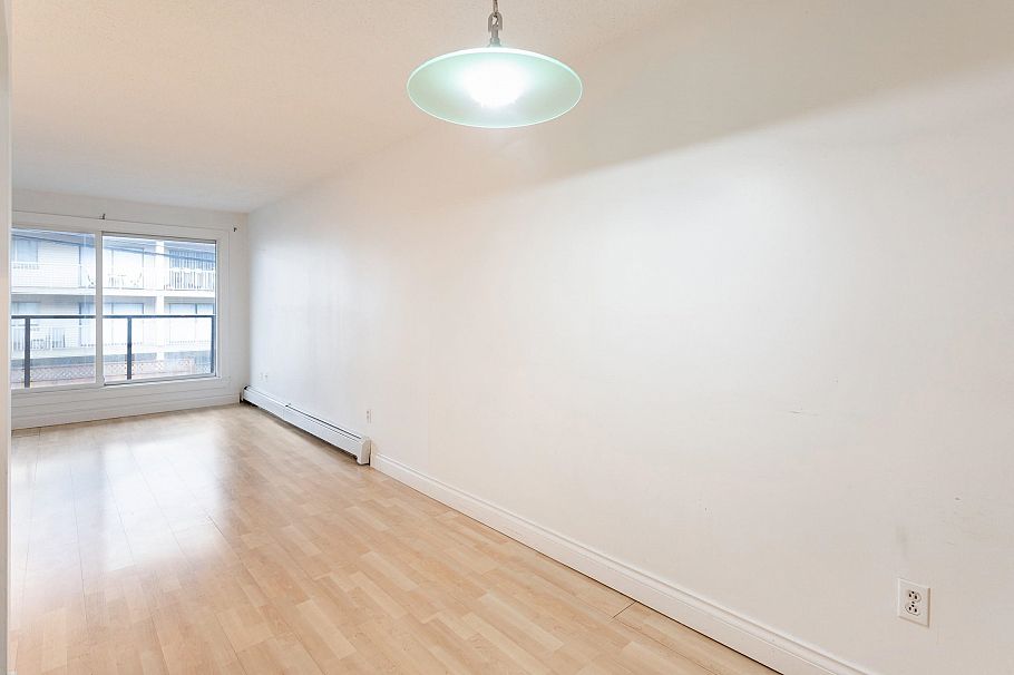 112 240 Mahon Avenue North Vancouver, BC - 4