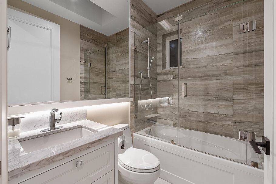 3708 W 35th Avenue Vancouver, BC - 26