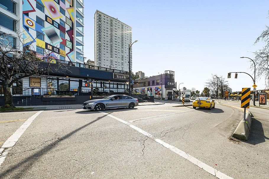 301 1330 Harwood Street Vancouver, BC - 40