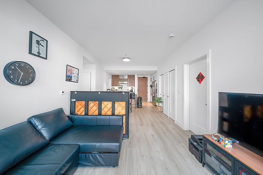 208 6933 Cambie Street Vancouver, BC - 15