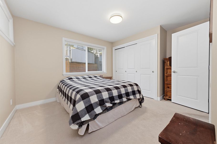 1911 Deep Cove Road North Vancouver, BC - 12