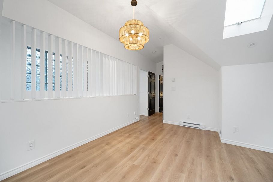 1407 Pendrell Street Vancouver, BC - 13