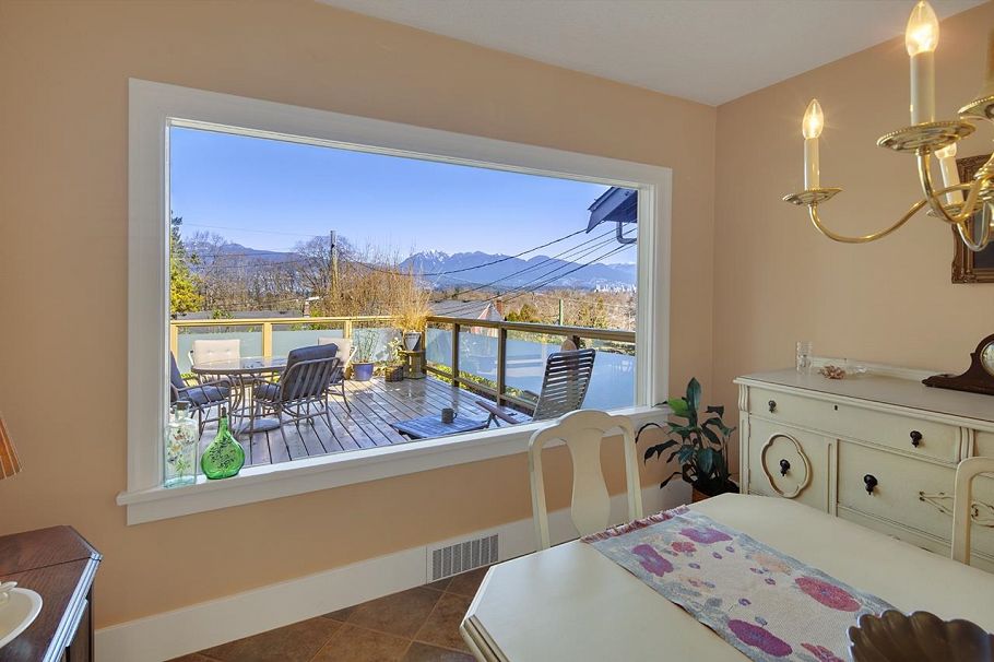 3657 W 14th Avenue Vancouver, BC - 24