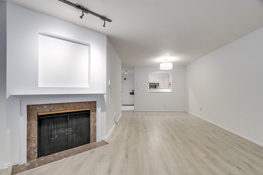 118 1869 Spyglass Place Vancouver, BC - 5