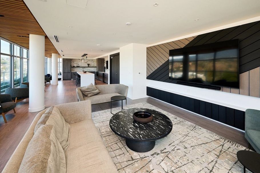 807 755 Harbourside Drive North Vancouver, BC - 34