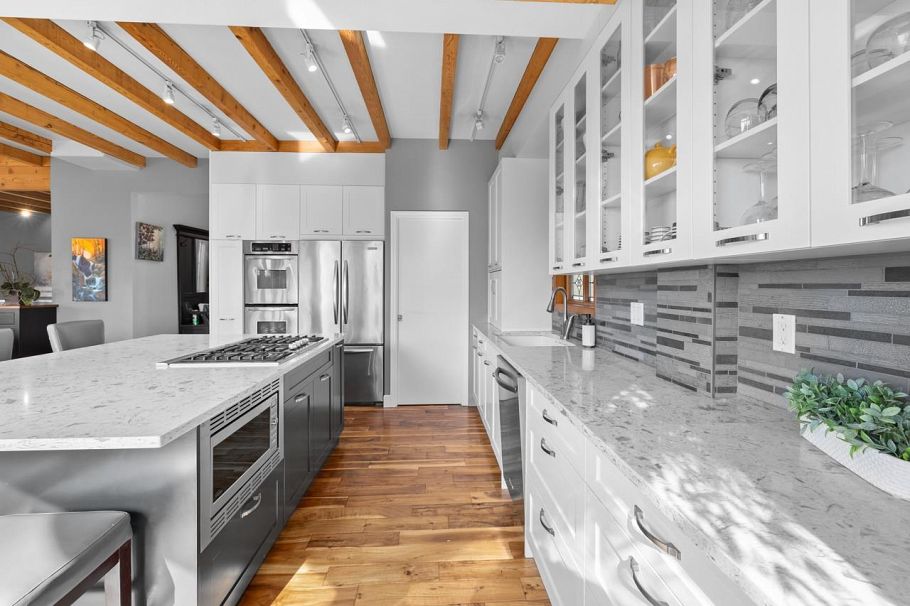 145 E Kensington Road North Vancouver, BC - 16