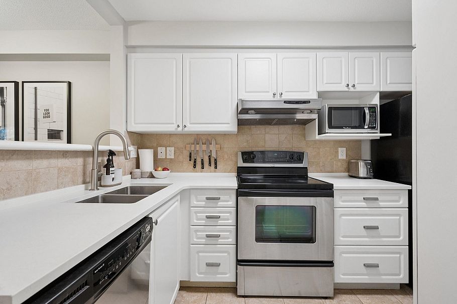 249 2565 W Broadway Vancouver, BC - 10