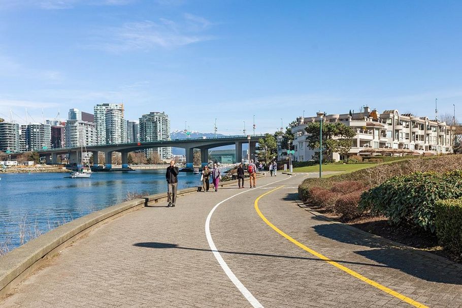 413 525 Wheelhouse Square Vancouver, BC - 32