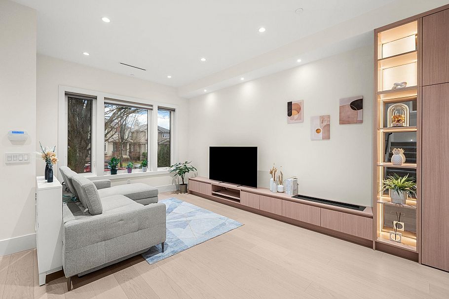 7851 Cartier Street Vancouver, BC - 2