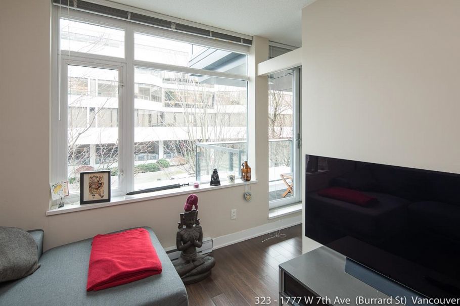 323 1777 W 7th Avenue Vancouver, BC - 7