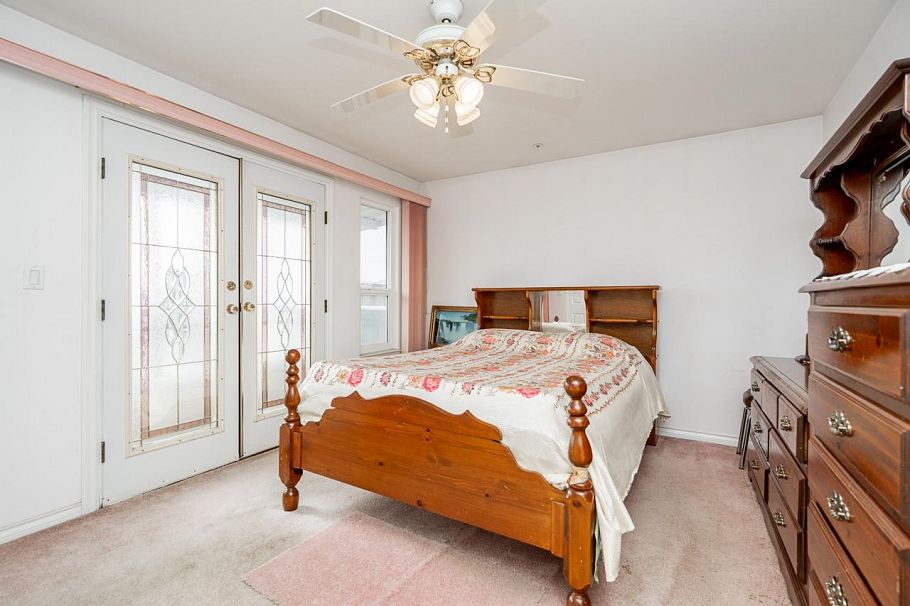 726 E 56th Avenue Vancouver, BC - 18