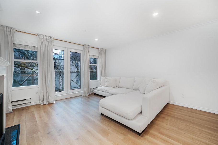 1407 Pendrell Street Vancouver, BC - 29