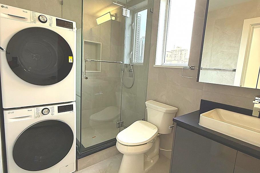 802 1150 Bute Street Vancouver, BC - 12