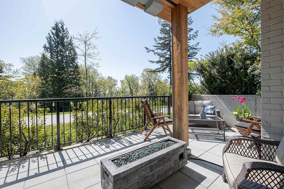 111 747 E 3rd Street North Vancouver, BC - 6