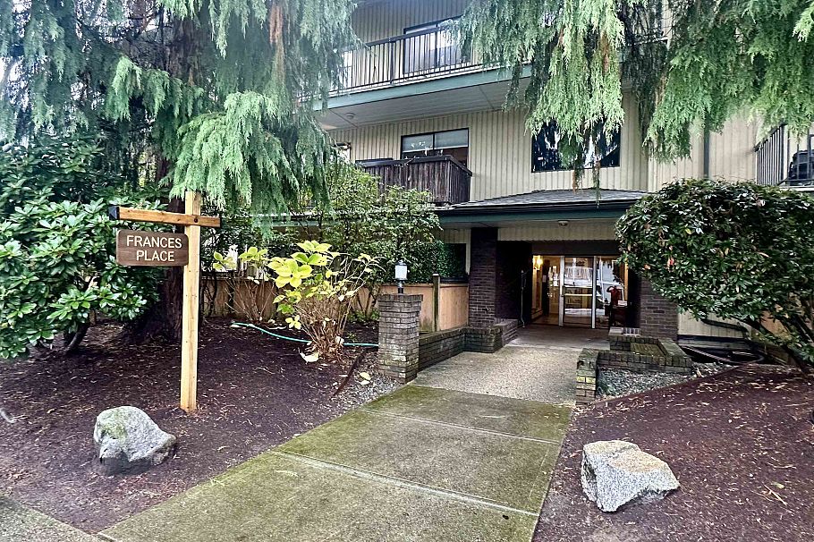 206 1622 Frances Street Vancouver, BC - 5