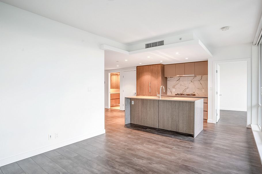 2201 1500 Fern Street North Vancouver, BC - 17