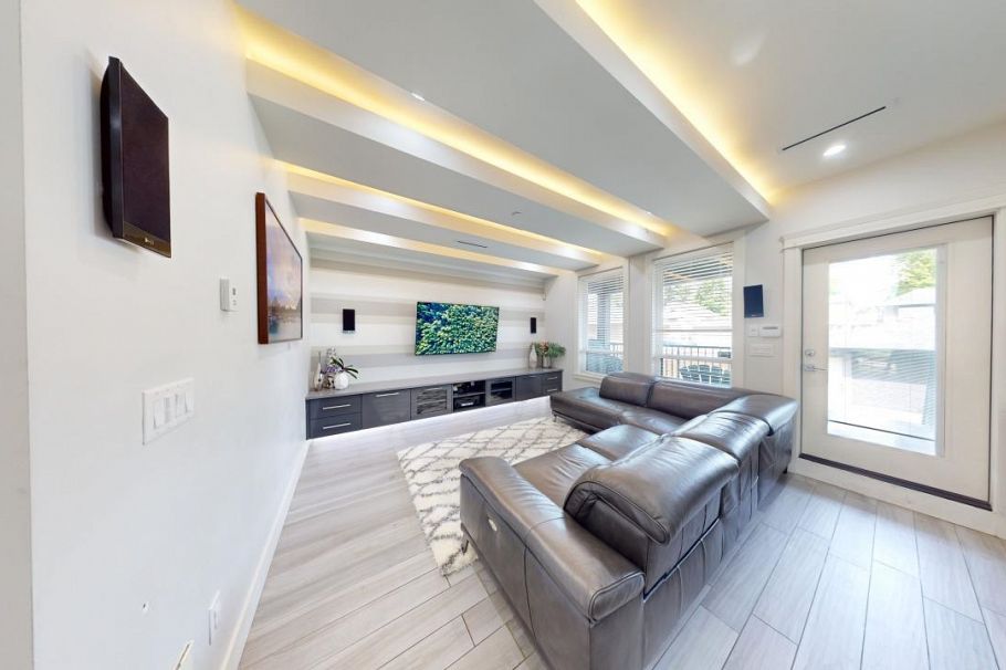 3317 E 3rd Avenue Vancouver, BC - 14