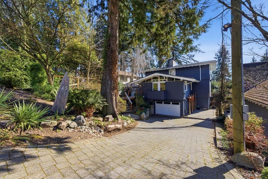 145 E Kensington Road North Vancouver, BC - 2