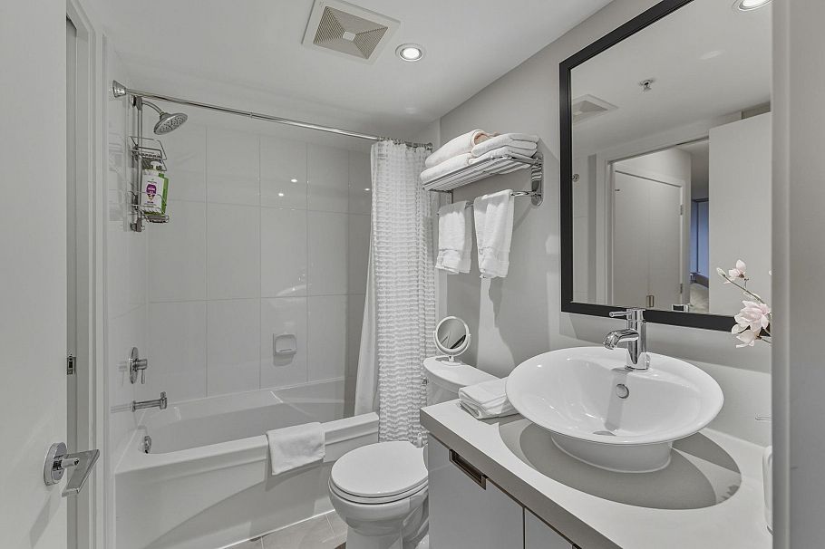 1102 151 W 2nd Street North Vancouver, BC - 28