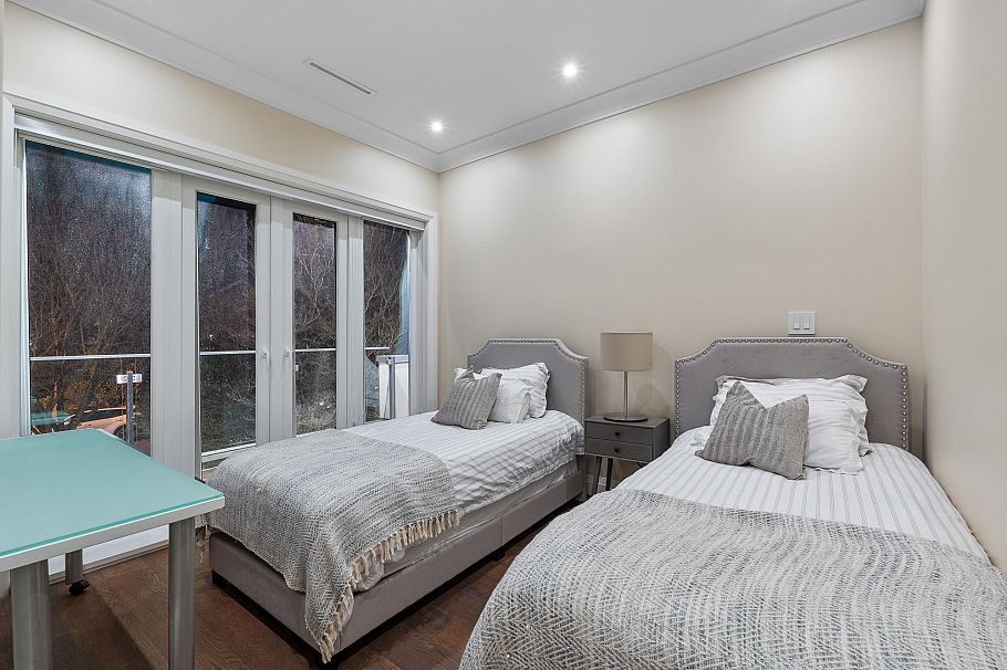 3708 W 35th Avenue Vancouver, BC - 25