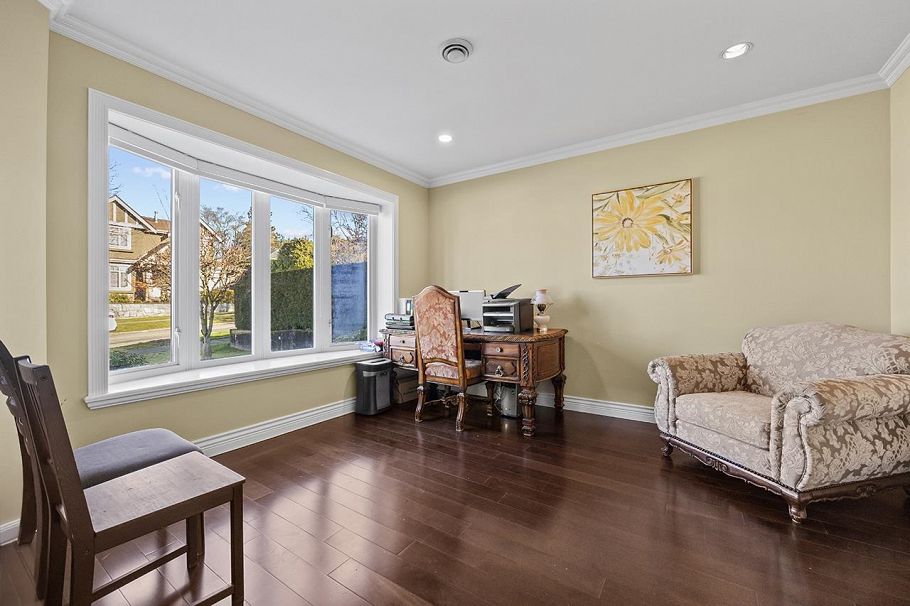 2288 W 20th Avenue Vancouver, BC - 18