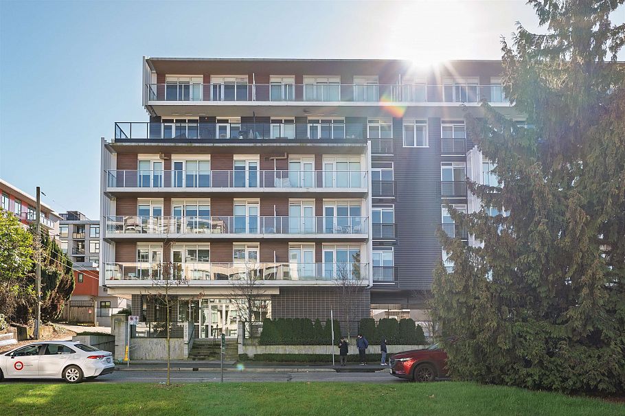 202 528 W King Edward Avenue Vancouver, BC - 1