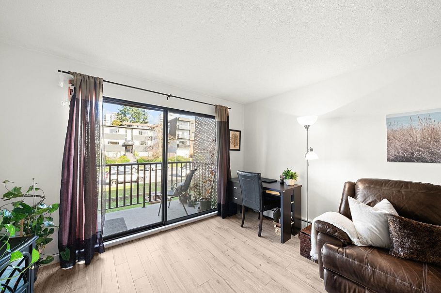 203 131 W 4th Street North Vancouver, BC - 9