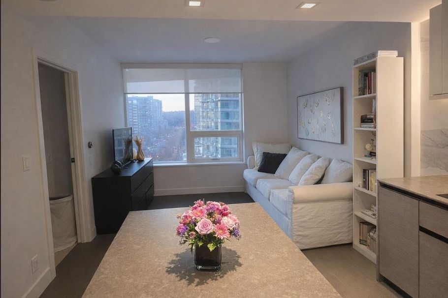 805 620 Cardero Street Vancouver, BC - 2