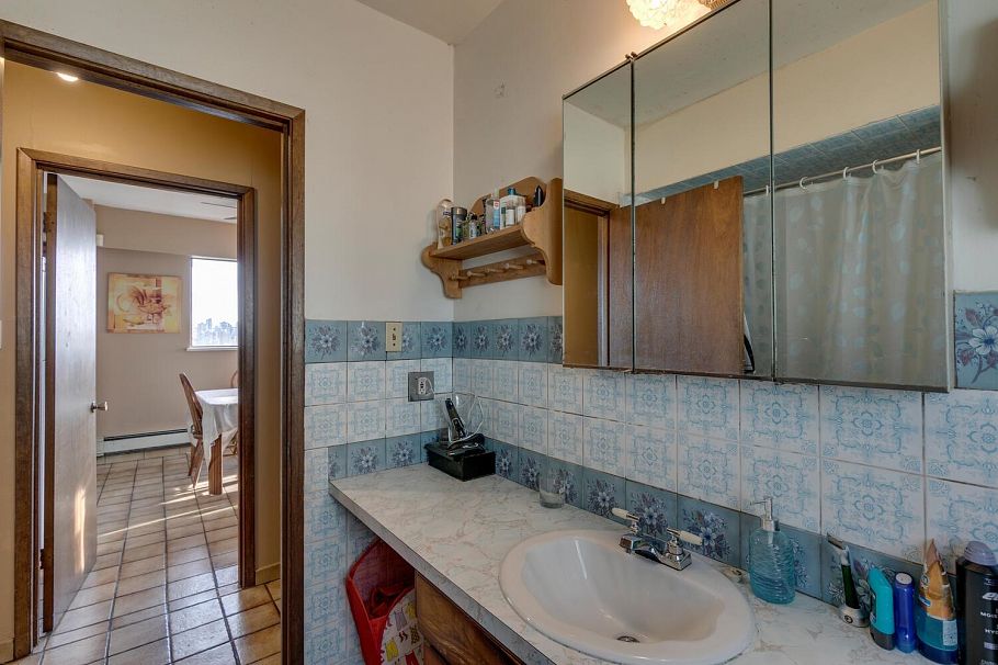 3254 E 5th Avenue Vancouver, BC - 24