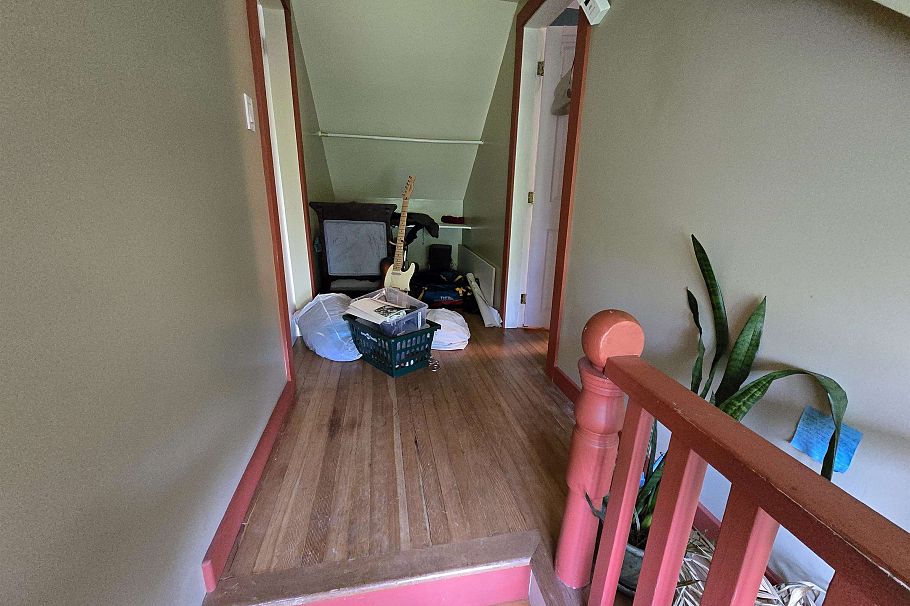 4212 Perry Street Vancouver, BC - 8