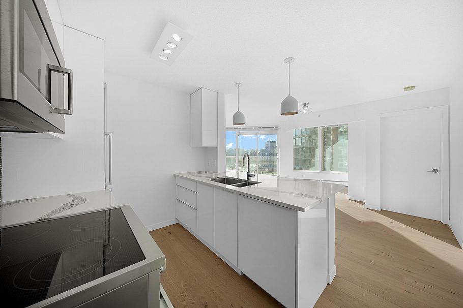 802 58 Keefer Place Vancouver, BC - 10