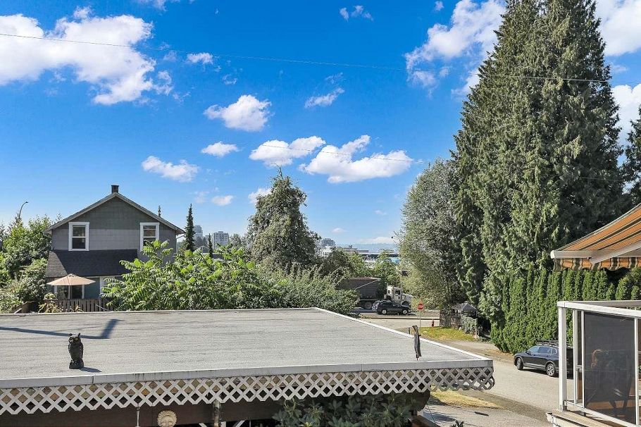 203 E 26th Street North Vancouver, BC - 38