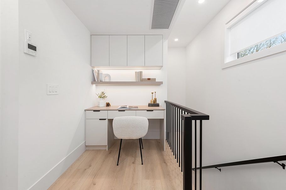 323 N Kamloops Street Vancouver, BC - 11