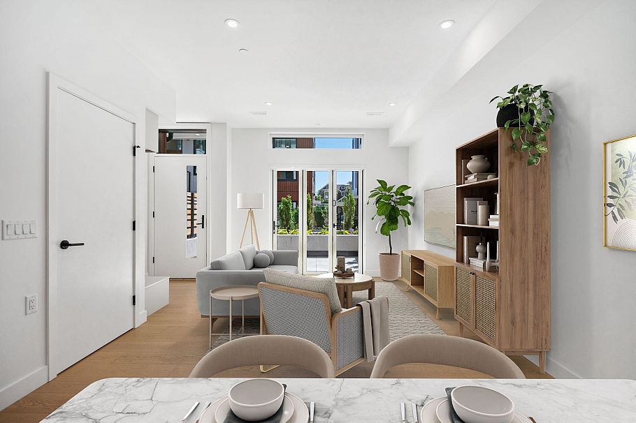 123 725 W 49 Avenue Vancouver, BC - 4