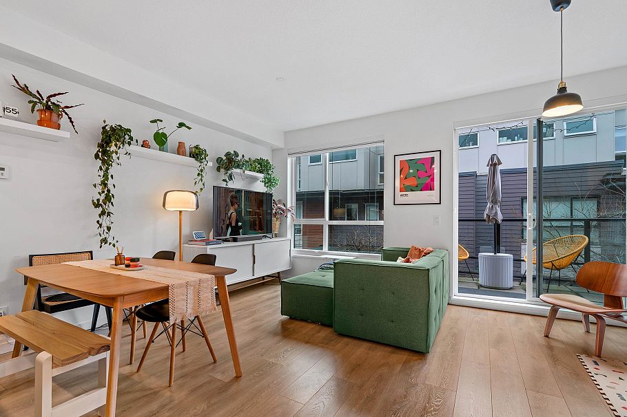 27 533 E 3rd Street North Vancouver, BC - 4