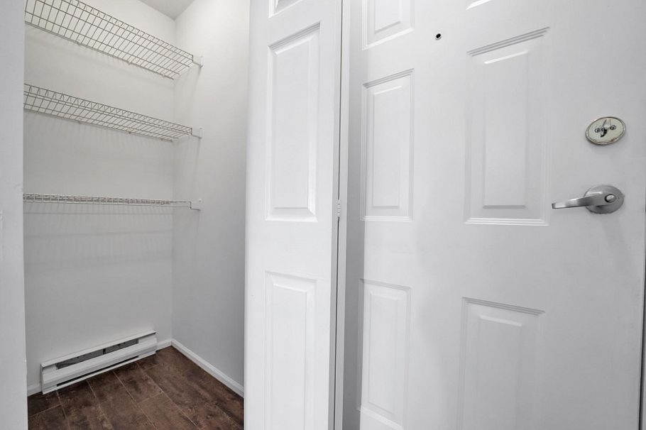 12 1328 W 73rd Avenue Vancouver, BC - 3