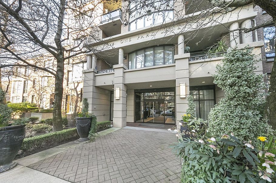 312 170 W 1st Street North Vancouver, BC - 33