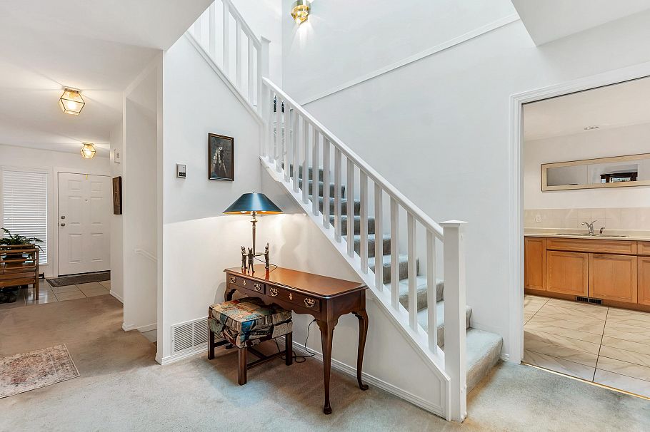 12 3634 Garibaldi Drive North Vancouver, BC - 12