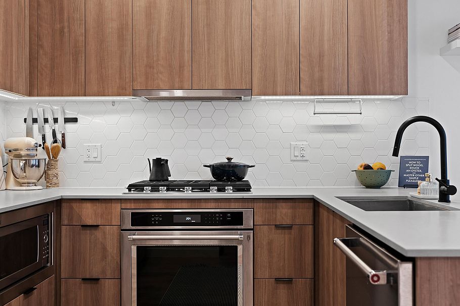 27 533 E 3rd Street North Vancouver, BC - 10