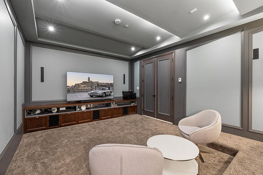 3708 W 35th Avenue Vancouver, BC - 32