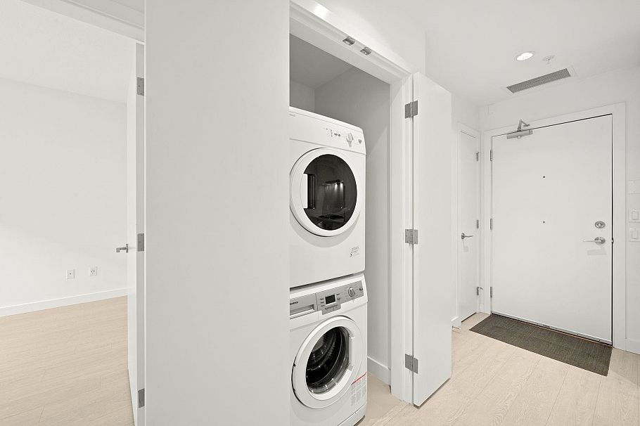 203 7928 Yukon Street Vancouver, BC - 9