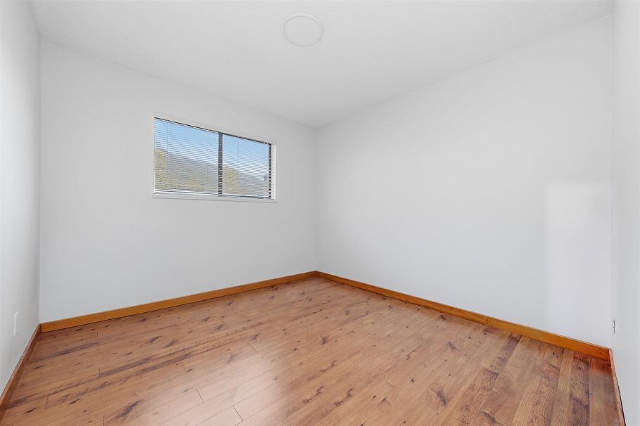 1911 Deep Cove Road North Vancouver, BC - 16