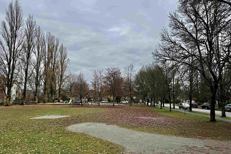 311 E 38th Avenue Vancouver, BC - 17